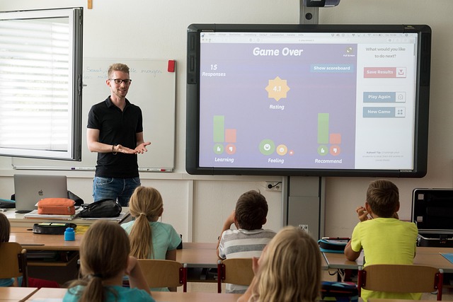 AI undervisningsplatform til HTX i dagligdagen